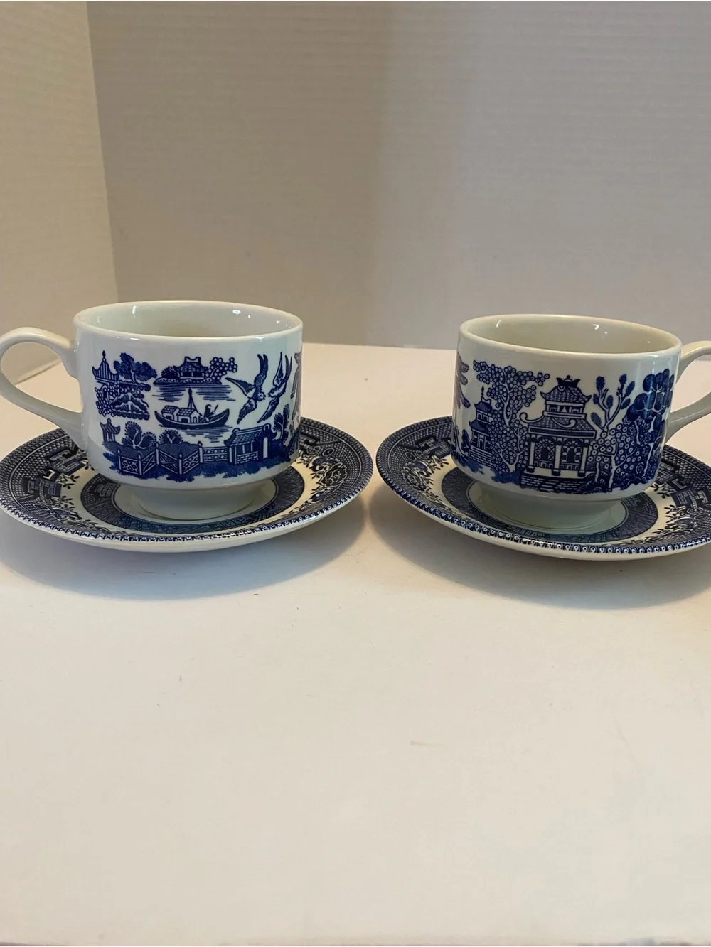 Churchill Blue Willow Pattern Table Plate Saucer & Cup Settings for Two